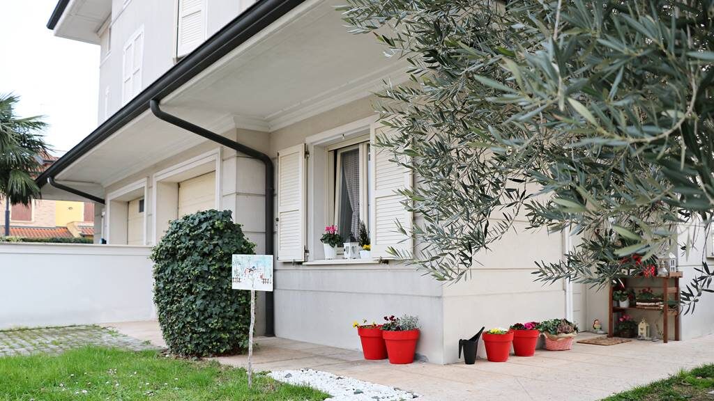 Casa in vendita a Medolla. Emanuele Vallone agente immobiliare