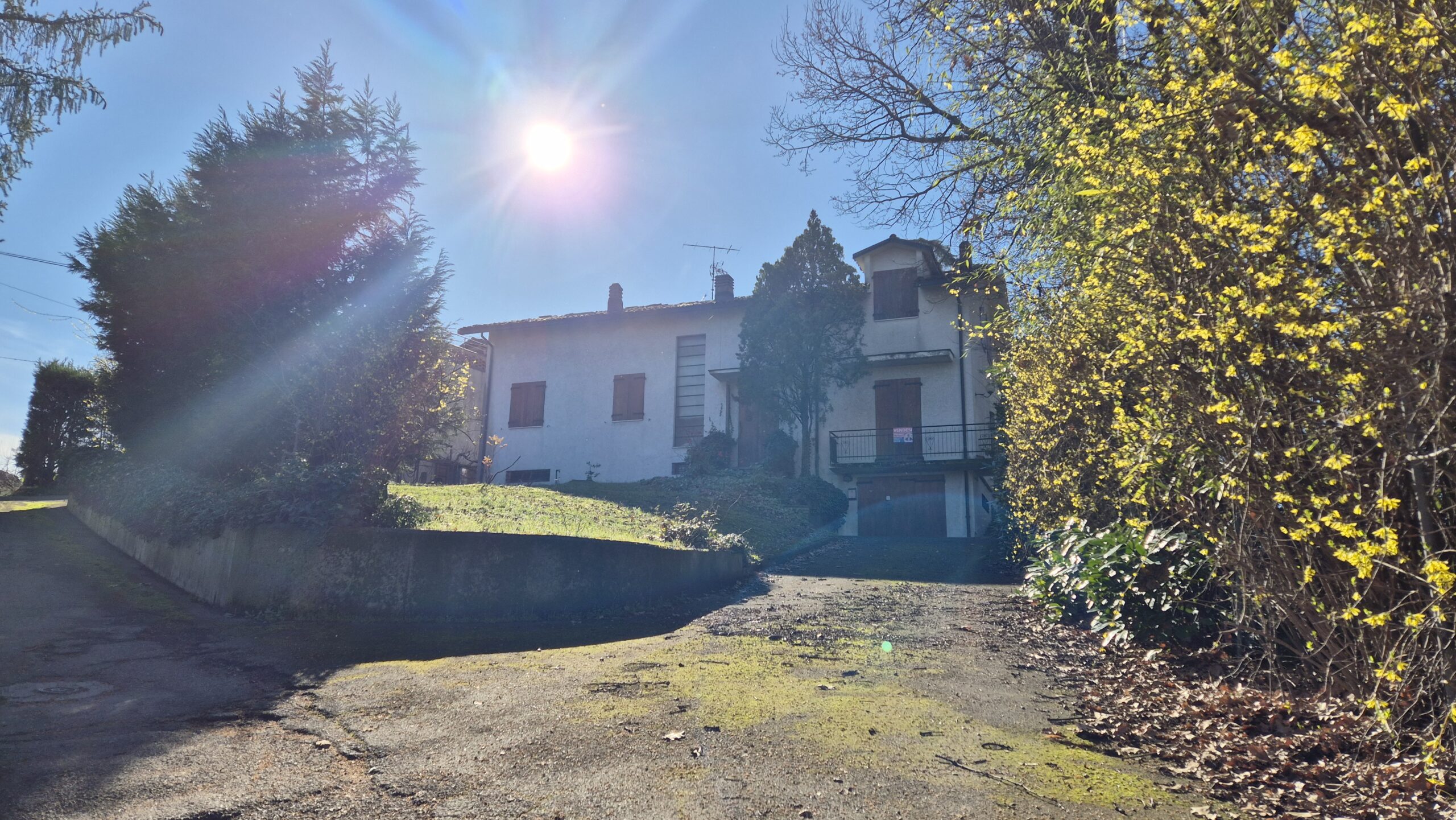 Casa in vendita a Casalgrande (Reggio Emilia). Emanuele Vallone agente immobiliare