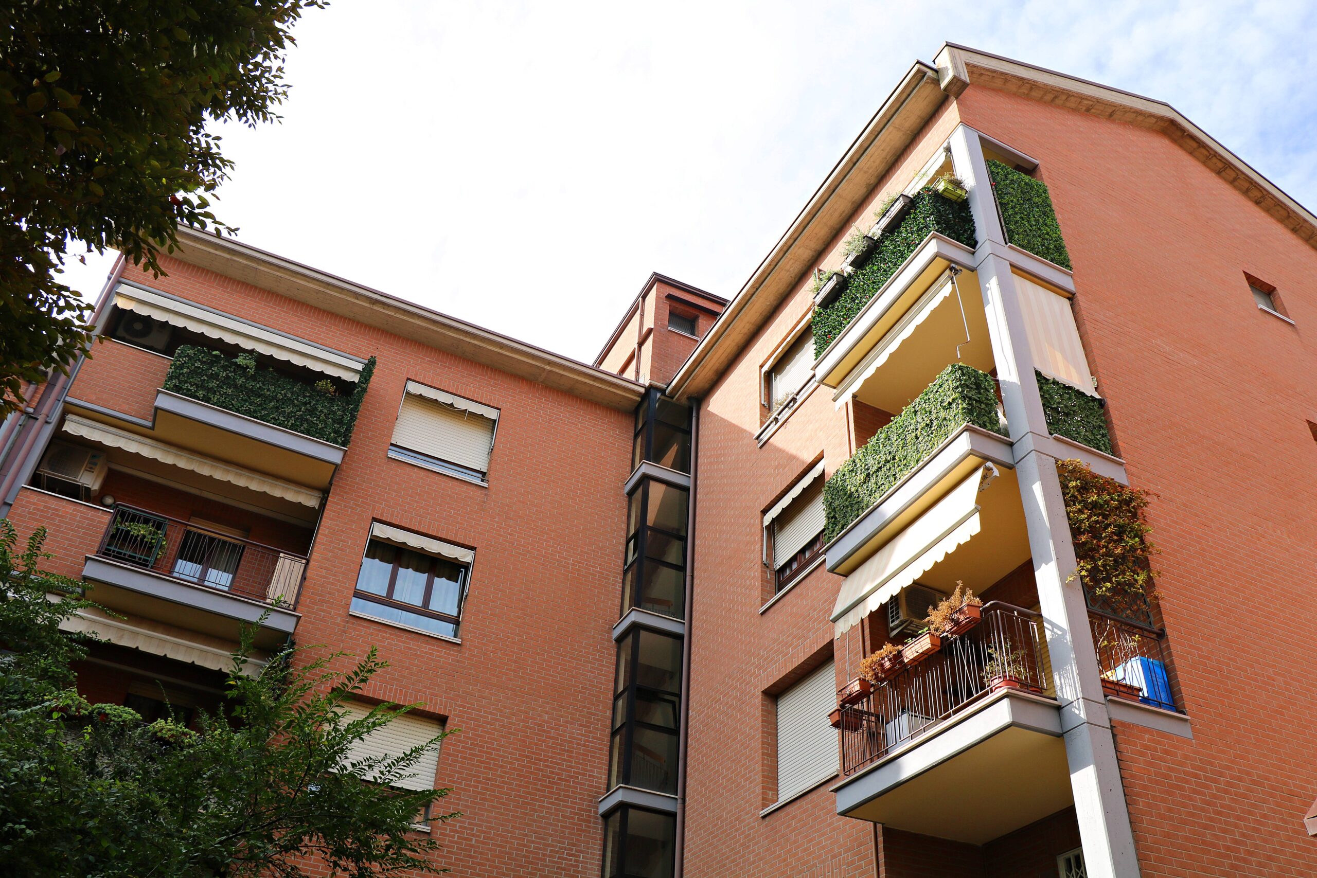 Casa in vendita a Modena. Emanuele Vallone agente immobiliare Casa in vendita a Modena. Emanuele Vallone agente immobiliare