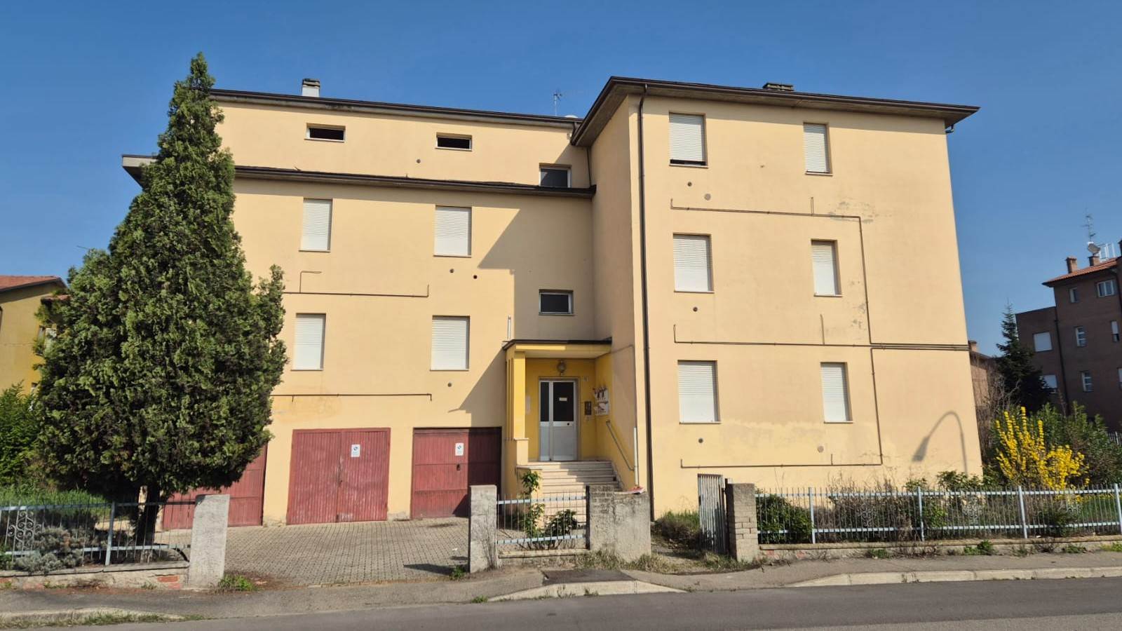 Emanuele Vallone - Agenzia Immobiliare Modena - Palazzo in Vendita a FORMIGINE